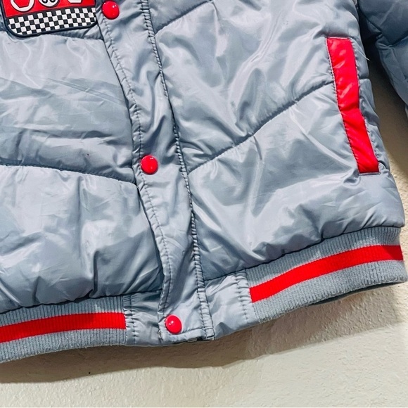 Disney Racing Team Cars Movie Jacket McQueen 7/8 - Picture 3 of 7